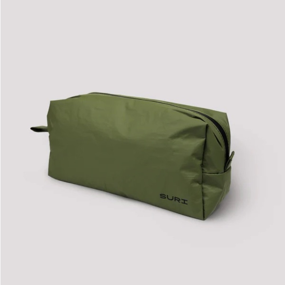 NWT SURI Washbag 2.0